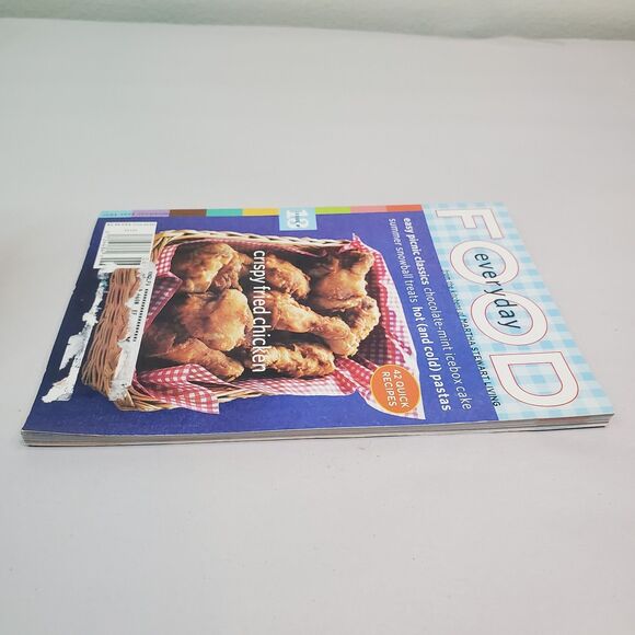 Martha Stewart EVERYDAY FOOD Magazine June 2004 Issue #13 Crispy Fried Chicken - Picture 8 of 12